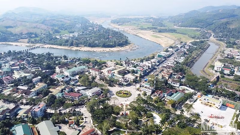 Bộ mặt miền núi Quảng Ngãi đổi thay toàn diện.