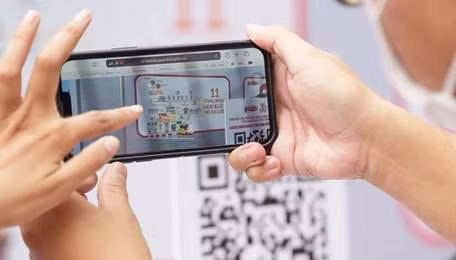 Quy trình sản xuất mì ăn liền qua AR filter “siêu thực”.