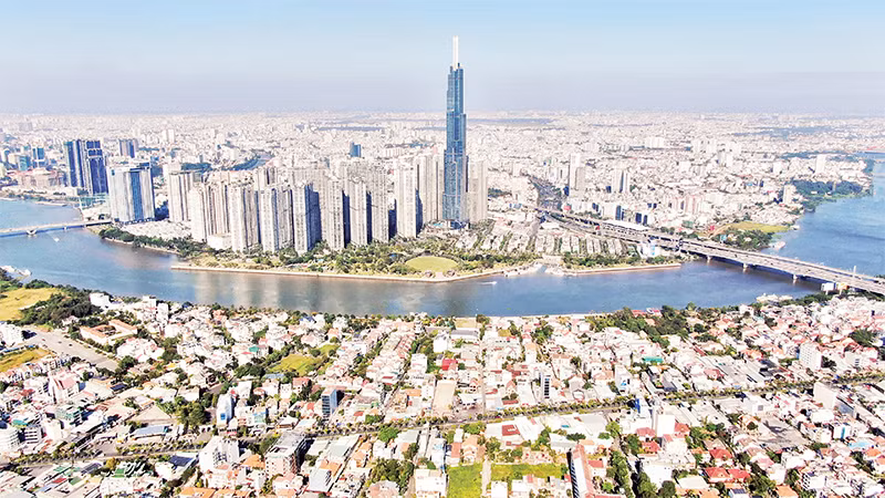 Một góc khu đô thị trung tâm Thành phố Hồ Chí Minh. (Ảnh THẾ ANH)