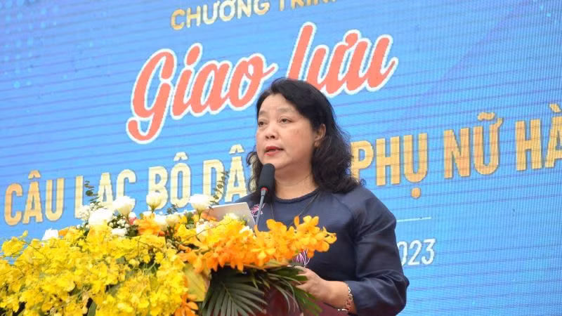 Phó Chủ tịch Thường trực Hội Liên hiệp Phụ nữ thành phố Hà Nội Nguyễn Thị Thu Thủy phát biểu tại chương trình.