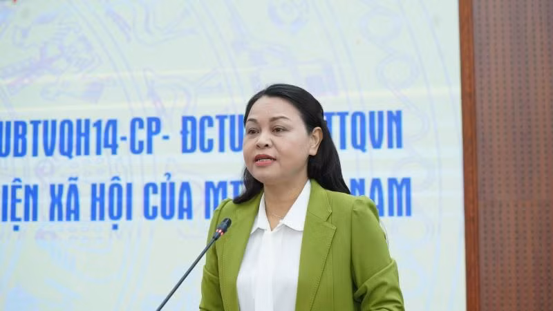 Phó Chủ tịch - Tổng Thư ký Nguyễn Thị Thu Hà phát biểu tại Hội nghị.