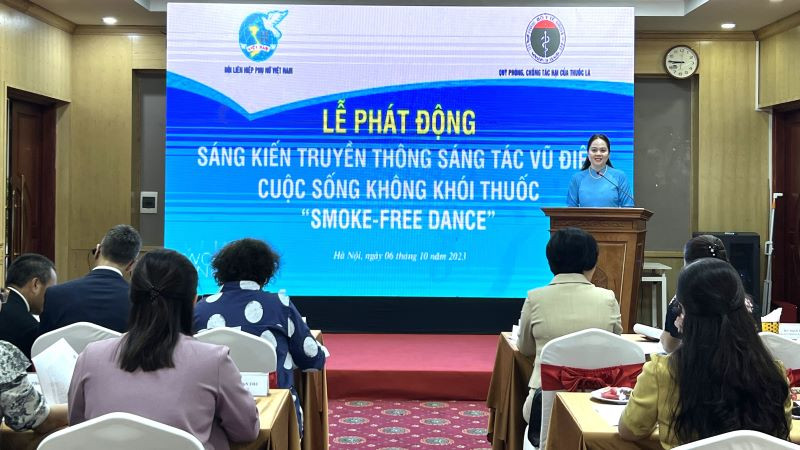 Quang cảnh buổi lễ phát động. 