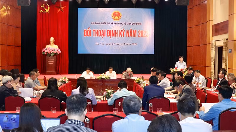 Toàn cảnh phiên đối thoại.