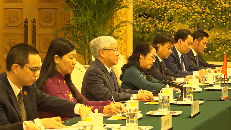 Đồng chí Đỗ Văn Chiến tại buổi hội đàm. (Ảnh: HỒ QUÂN)