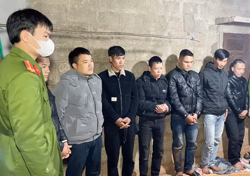 Công an Quảng Trị bắt các đối tượng đánh bạc tại huyện Hướng Hóa.