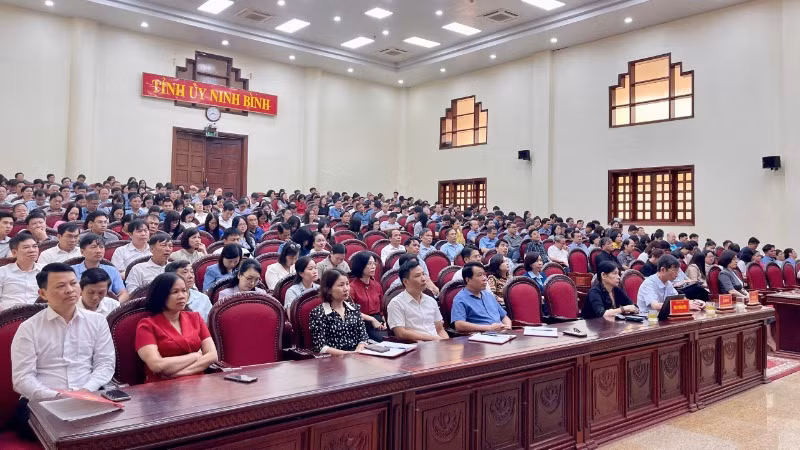 Các học viên tham dự lớp học.