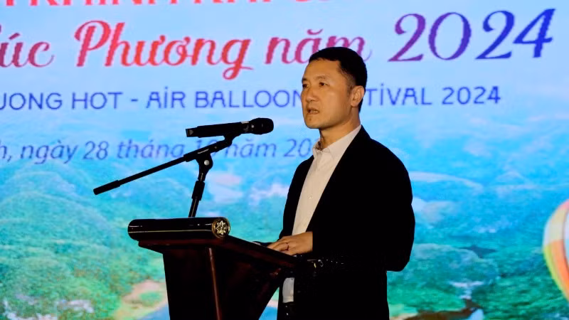 Ông Bùi Văn Mạnh, Giám đốc Sở Du lịch Ninh Bình phát biểu bế mạc lễ hội.