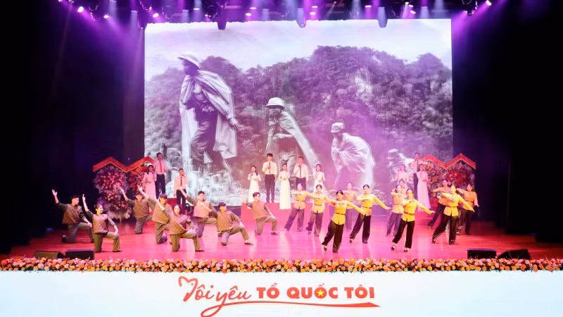Tiết mục văn nghệ tại đại hội.