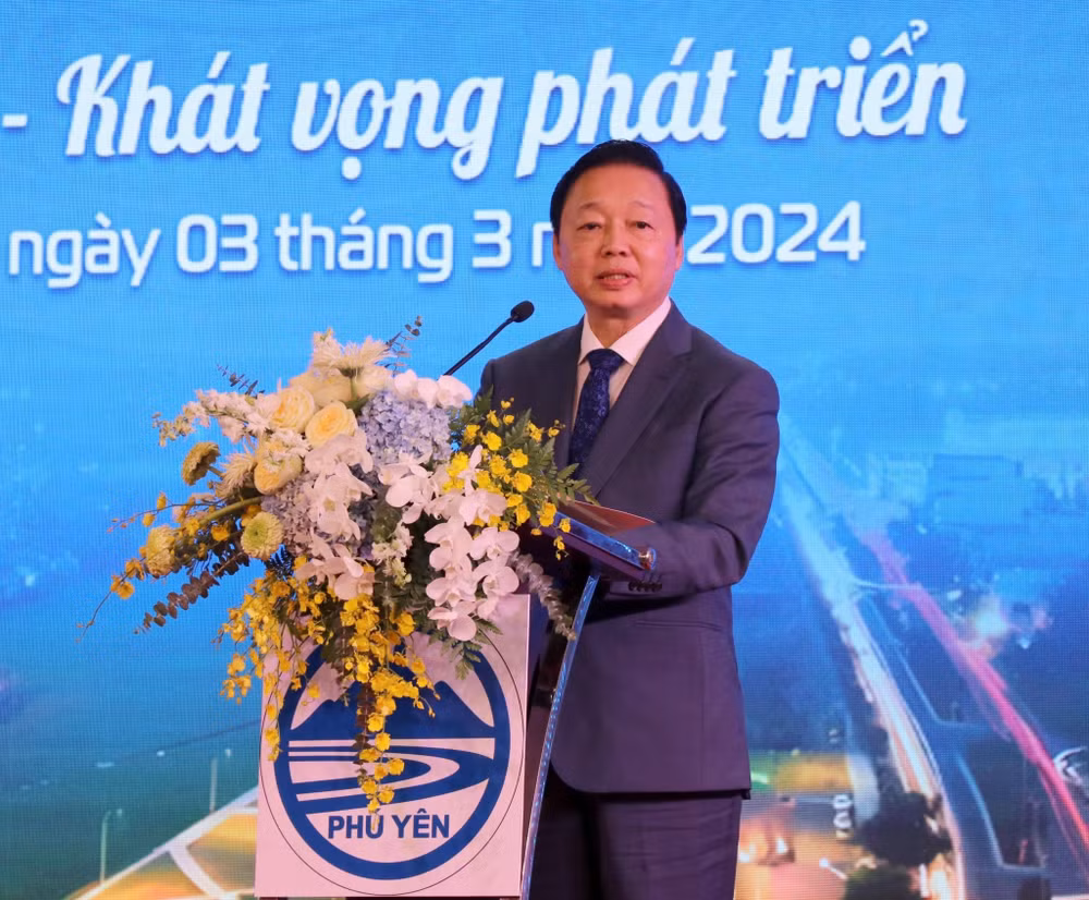 Phó Thủ tướng Trần Hồng Hà phát biểu chỉ đạo tại Hội nghị Công bố Quy hoạch và Xúc tiến đầu tư tỉnh Phú Yên năm 2024. Phó Thủ tướng Trần Hồng Hà phát biểu chỉ đạo tại Hội nghị Công bố Quy hoạch và Xúc tiến đầu tư tỉnh Phú Yên năm 2024.