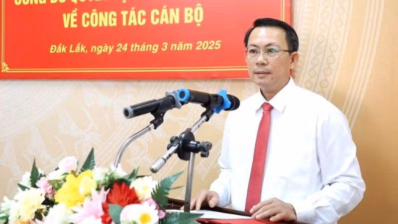 Đồng chí Đặng Kim Hùng phát biểu nhận nhiệm vụ.