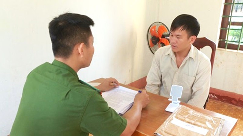 Đối tượng Đinh Đức Trọng tại cơ quan Công an.