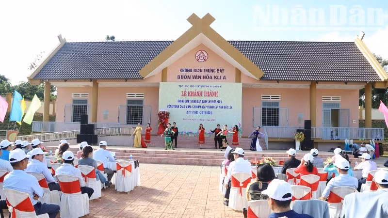 Không gian trưng bày Khu văn hóa buôn Kli A, phường Đạt Hiếu, thị xã Buôn Hồ.