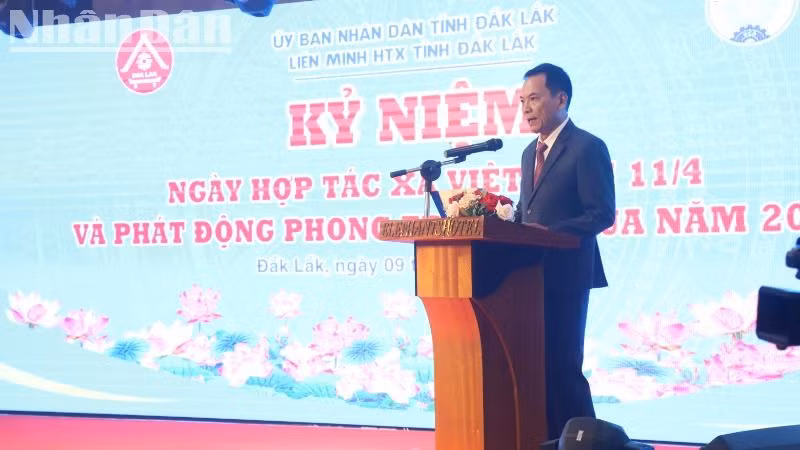 Chủ tịch Liên minh Hợp tác xã tỉnh Đắk Lắk Huỳnh Bài đã đọc diễn văn ôn lại các giai đoạn phát triển Hợp tác xã Việt Nam.