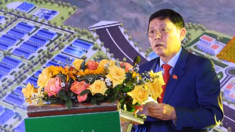 Phó Chủ tịch Thường trực Ủy ban nhân dân tỉnh Đắk Lắk Nguyễn Tuấn Hà phát biểu tại buổi lễ.