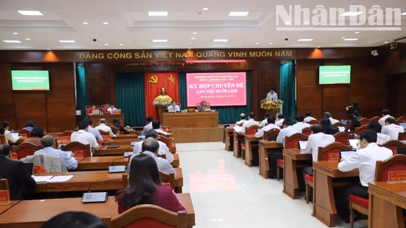 Quang cảnh kỳ họp.