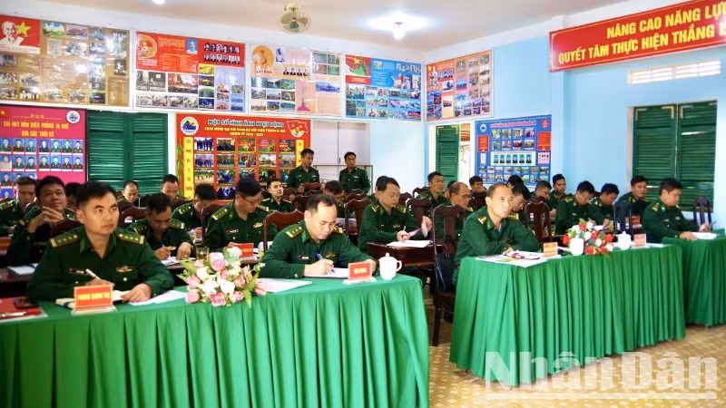 Các đại biểu tham dự hội nghị.