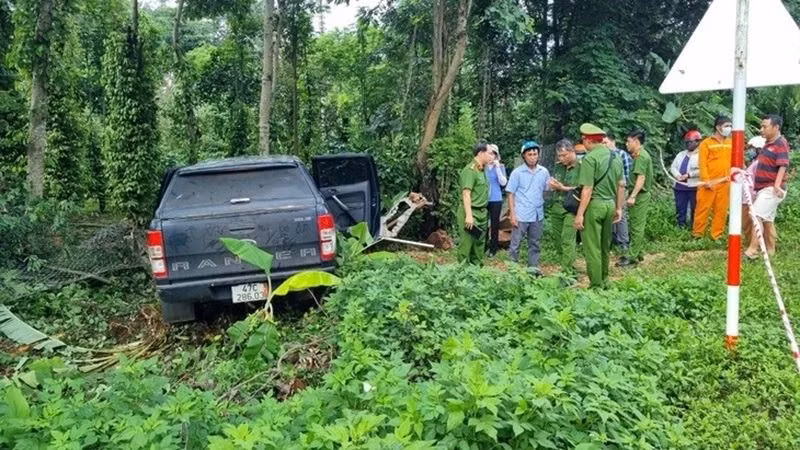 Hiện trường vụ tai nạn giao thông do Trần Doãn Tùng điều khiển xe ô tô biển kiểm soát 47C 286.03 gây ra vào ngày 2/8/2024 tại Km140+400 Quốc lộ 26 đoạn qua xã Ea Tu, thành phố Buôn Ma Thuột, làm ba người trong một gia đình tử vong.