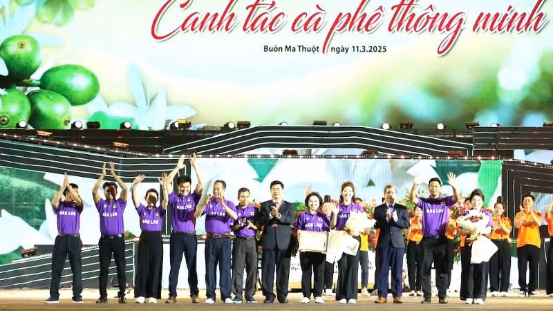 Đội Đắk Lắk xuất sắc đoạt giải Nhất tại Hội thi Nhà nông đua tài năm 2025.