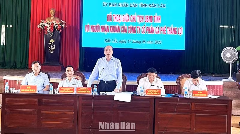 Chủ tịch Ủy ban nhân dân tỉnh Đắk Lắk Phạm Ngọc Nghị phát biểu tại buổi đối thoại.