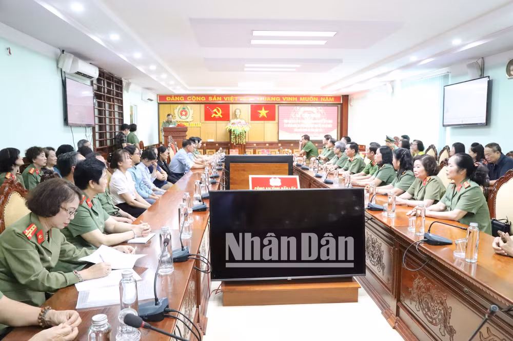 Quang cảnh buổi lễ.