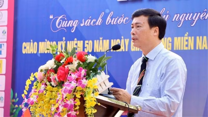 Giám đốc Sở Văn hóa, Thể thao và Du lịch tỉnh Đắk Lắk Trần Hồng Tiến phát biểu khai mạc Ngày Sách và Văn hóa đọc Việt Nam tỉnh Đắk Lắk lần thứ 4 năm 2025.