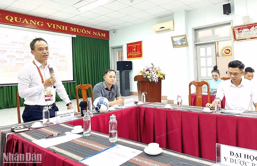 Ông Phạm Thanh Sang, Trưởng Ban Tổ chức giải đấu phát biểu tại buổi họp báo-họp kỹ thuật.