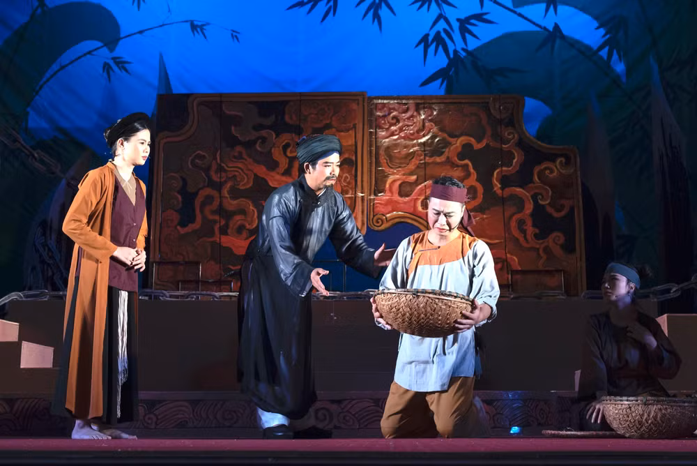 Vở diễn mang đến nhiều lớp diễn xúc động. (Ảnh: Nguyễn Hoàng)