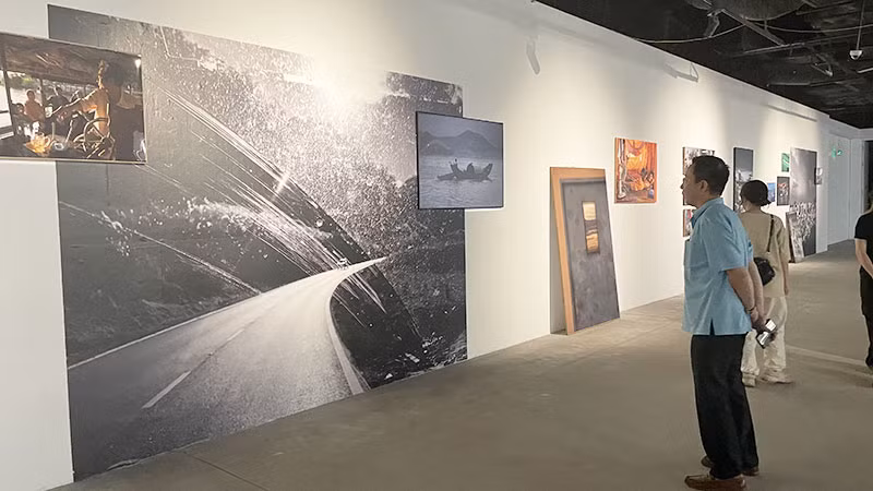 Triển lãm nhiếp ảnh tại Trung tâm Nghệ thuật đương đại Vincom (VCCA).