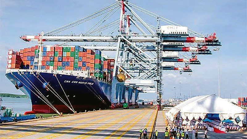 Cảng nước sâu Cái Mép-Thị Vải dài gần 20 km là cửa ngõ hướng ra biển của vùng Đông Nam Bộ và cả khu vực phía nam. 