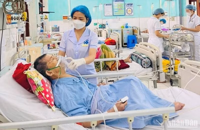 Bệnh viện đa khoa tỉnh Thái Bình là cơ sở y tế tuyến đầu của tỉnh, được trang bị khá đồng bộ trang thiết bị kỹ thuật hiện đại, đáp ứng yêu cầu khám, chữa bệnh cho nhân dân.