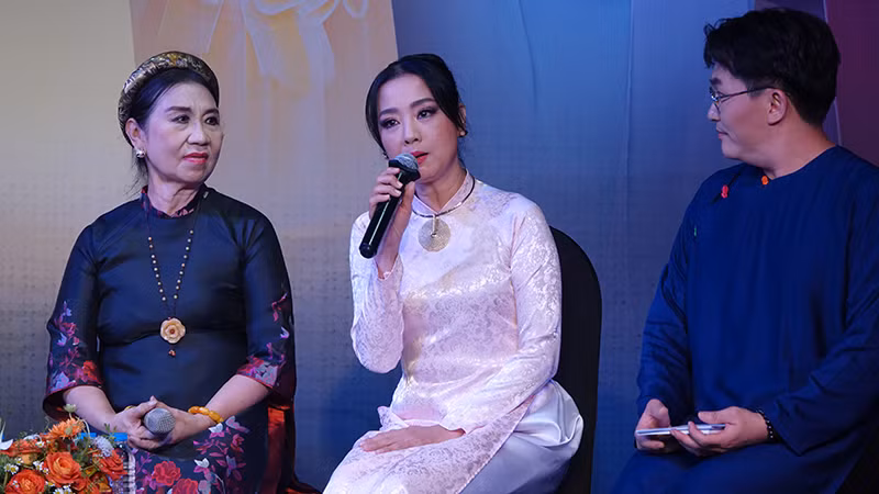 Nghệ sĩ Ưu tú Mỹ Duyên (áo hồng) sẽ đảm nhận vai Đạm Tiên trong Dưới bóng giai nhân.