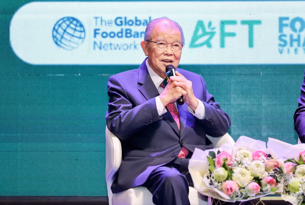 GS,TS, Anh hùng Lao động, Nhà giáo Nhân dân Võ Tòng Xuân.