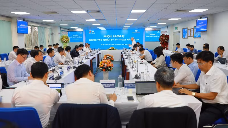 Các đại biểu dự hội nghị.