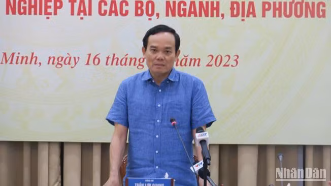 Phó Thủ tướng Trần Lưu Quang phát biểu tại hội nghị.