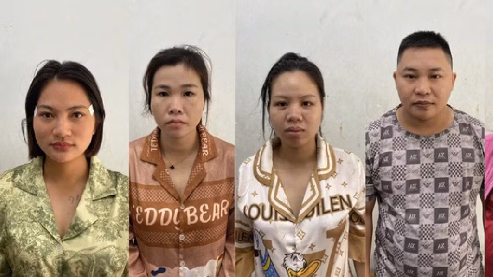 Các đối tượng thực hiện hành vi mua bán trẻ em bị Công an bắt giữ. (Ảnh: Công an cung cấp)