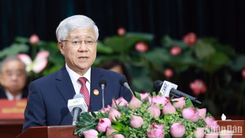 Đồng chí Đỗ Văn Chiến, Ủy viên Bộ Chính trị, Bí thư Trung ương Đảng, Chủ tịch Ủy ban Trung ương Mặt trận Tổ quốc Việt Nam phát biểu chỉ đạo đại hội