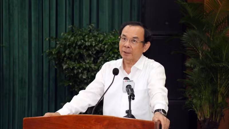 Đồng chí Nguyễn Văn Nên phát biểu tại hội nghị