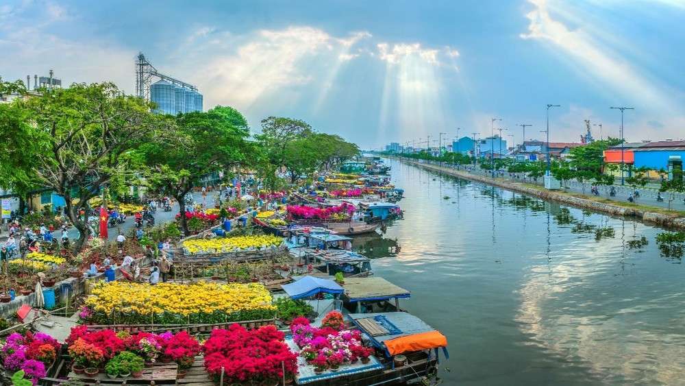 Mô hình chợ hoa trên bến dưới thuyền của Ủy ban nhân dân quận 8 đạt giải thưởng sáng tạo năm 2023.(Ảnh: UBND Quận 8)