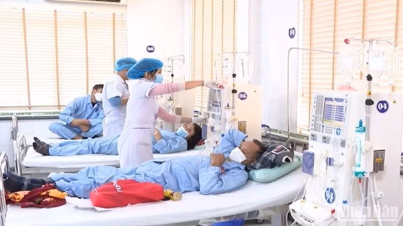 Từ tháng 5/2022 đến nay, Bệnh viện đa khoa huyện Đông Hưng triển khai 10 máy chạy thận nhân tạo, đáp ứng nhu cầu khám, chữa bệnh cho nhân dân.