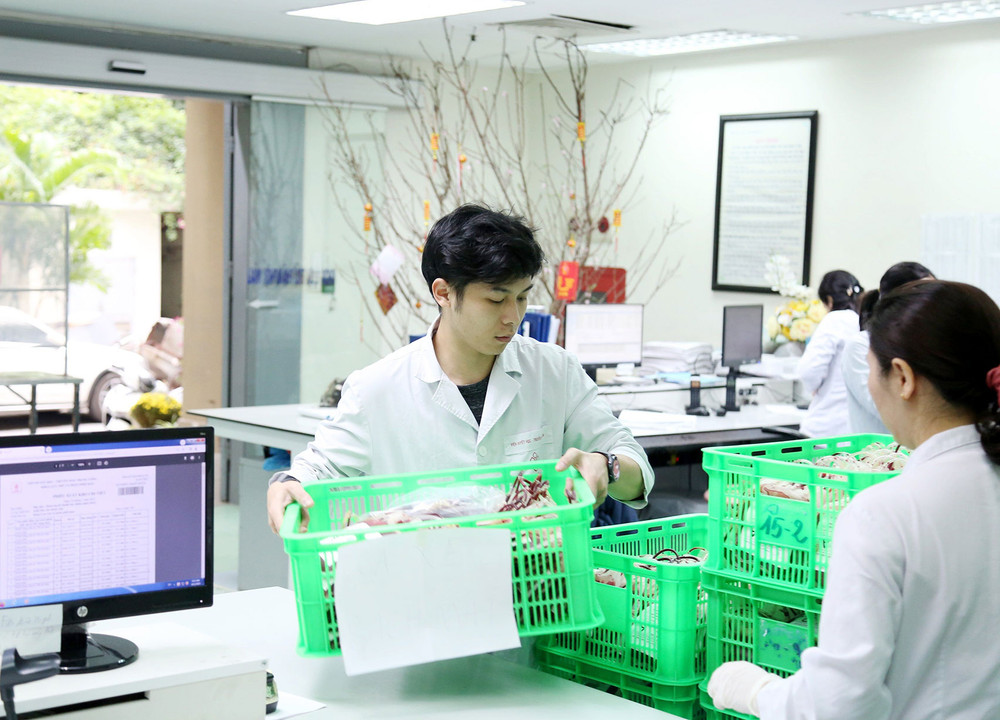 Viện Huyết học-Truyền máu Trung ương đã chuẩn bị sẵn sàng các chế phẩm máu để cung cấp cho cấp cứu và điều trị dịp Tết.