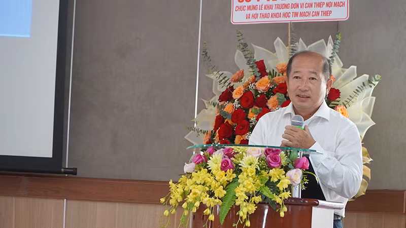 Giám đốc Sở Y tế tỉnh Đồng Tháp Đoàn Tấn Bửu phát biểu tại lễ khai trương. (Ảnh: HỮU NGHĨA)
