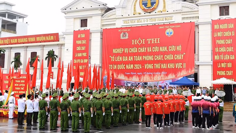 Quang cảnh hội thi.
