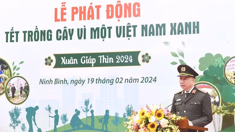 Bộ trưởng Tô Lâm phát biểu tại Lễ phát động Tết trồng cây năm 2024 của Bộ Công an. (Ảnh: XUÂN TRƯỜNG)