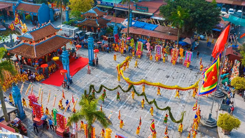 Múa rồng tại Lễ hội Phủ Dầy năm 2024. (Ảnh: TRƯỜNG HUY)