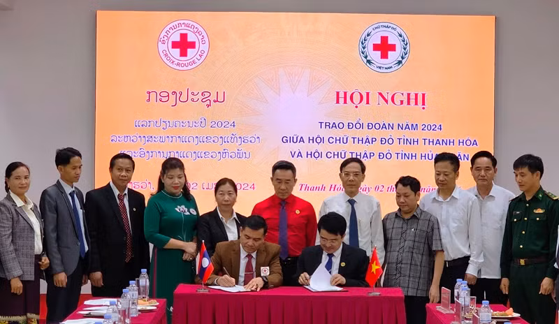 Hội Chữ thập đỏ Thanh Hóa-Hủa Phăn ký thỏa thuận hợp tác 2024-2025.