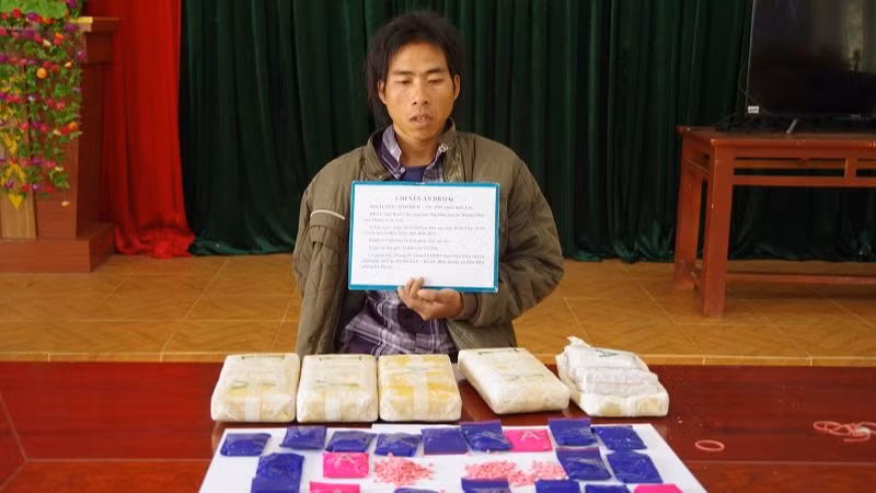 Xôm Bích bị bắt cùng tang vật 32 nghìn viên ma túy tổng hợp.