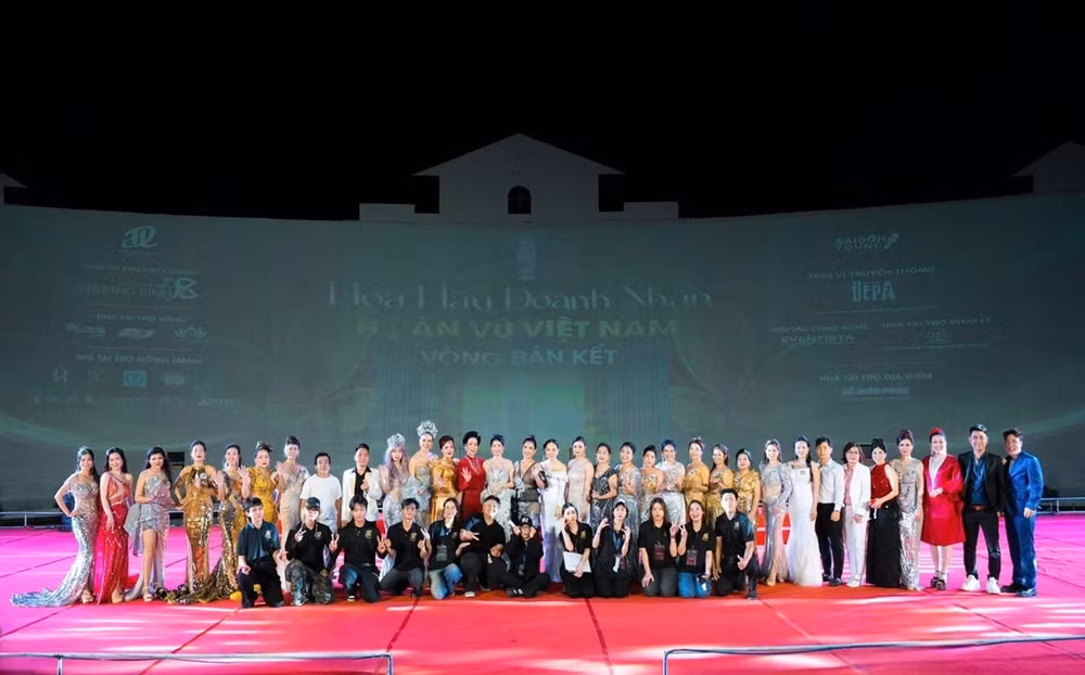 Bán kết cuộc thi Hoa hậu Doanh nhân Hoàn vũ Việt Nam 2025 diễn ra tại Hồ Tràm Vũng Tàu.
