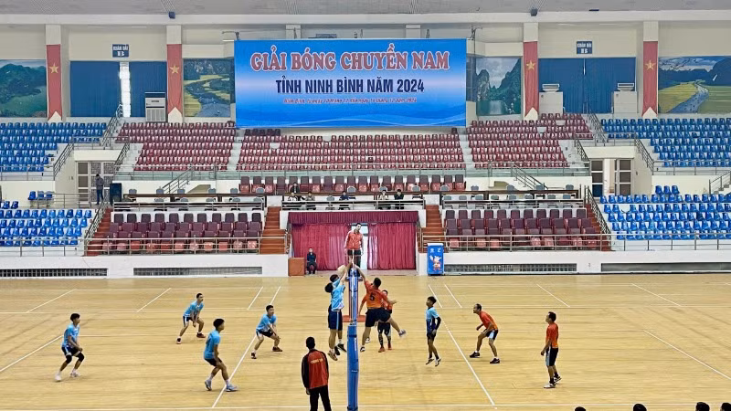 Trận thi đấu giữa huyện Hoa Lư và Bộ Chỉ huy Quân sự tỉnh đã thể hiện trình độ kỹ chiến thuật điêu luyện, cống hiến cho khán giả và người hâm mộ những trận đấu hay, có chất lượng chuyên môn cao.