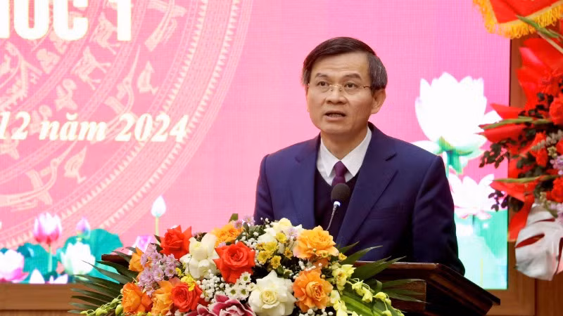 Đồng chí Bí thư Tỉnh ủy Ninh Bình Đoàn Minh Huấn phát biểu tại buổi lễ.