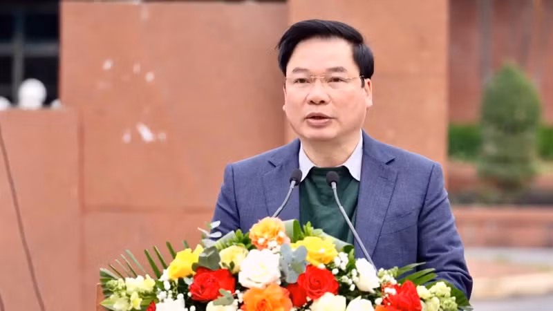 Đồng chí Tống Quang Thìn, Phó Chủ tịch Thường trực Ủy ban nhân dân tỉnh Ninh Bình đã phát lệnh ra quân tấn công trấn áp tội phạm, bảo đảm an ninh, trật tự Tết Nguyên đán Ất Tỵ năm 2025.